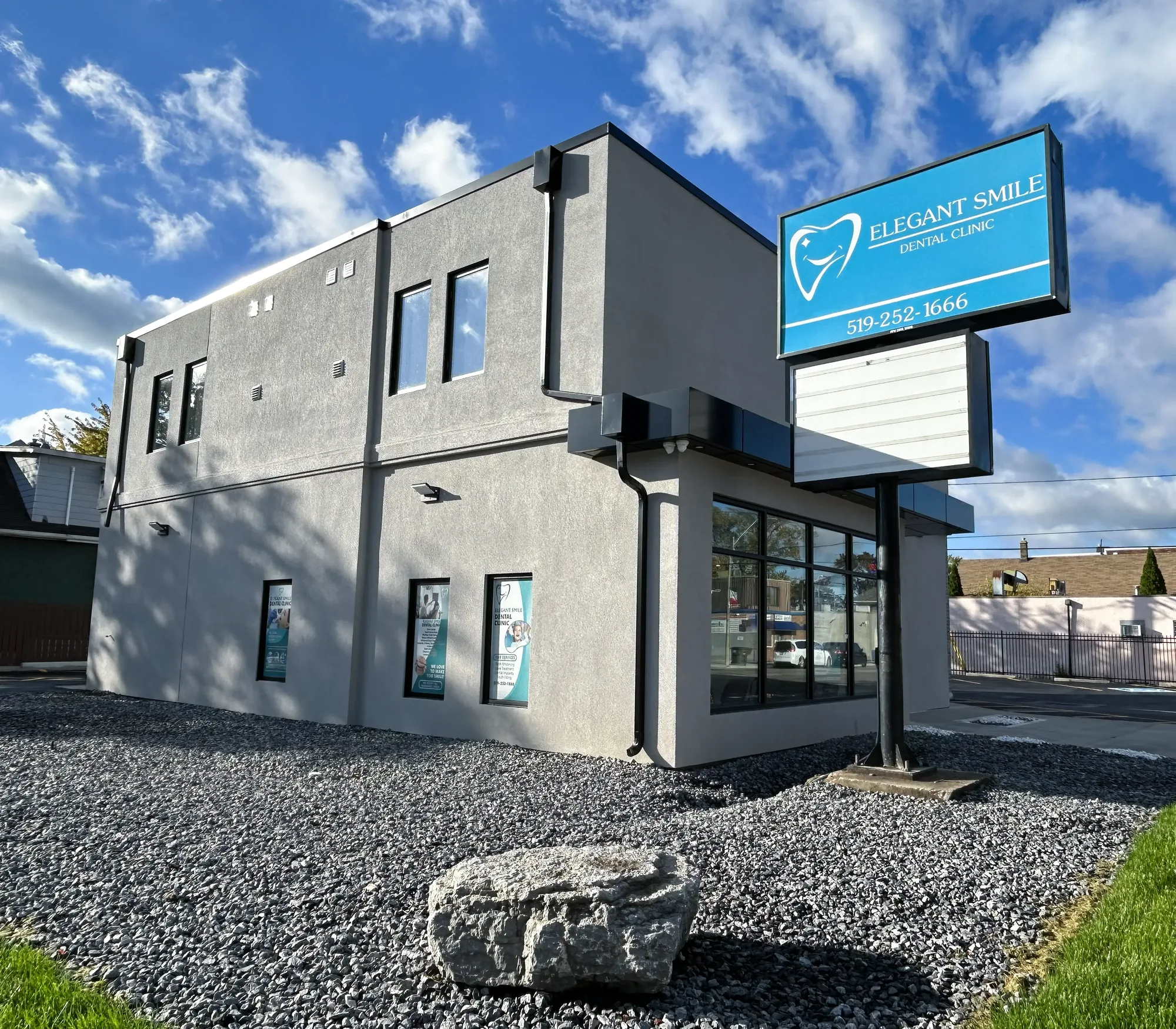 1485 Erie St, Side of Dental Office